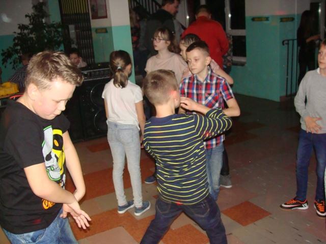 08.02.2018_DYSKOTEKA KARNAWAŁOWA23.JPG